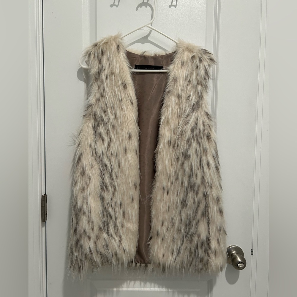 Zara faux fur vest
